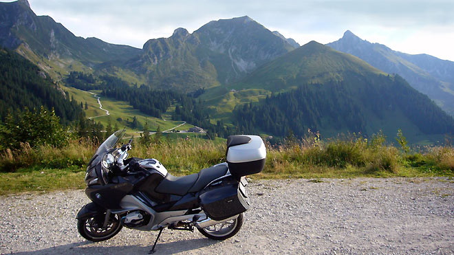 Gurnigel Passhöhe, Blick Richtung gegen die Bergketten Richtung Freiburgerseite
