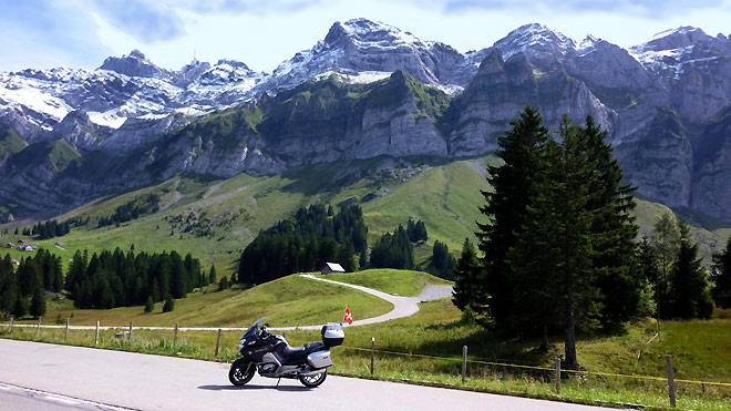 Sanetschpass, beim Stausee