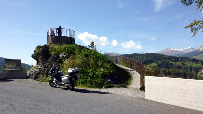Aussichtsplattform zu Beginn der Kurvenstrecke