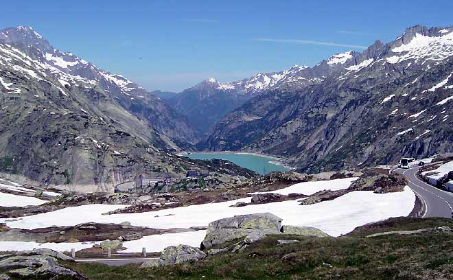 Grimselpasshöhe, Blick auf den Stausee Räterichsboden