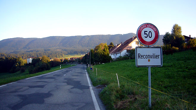 Reconvilier im Bernerjura, ab hier via Pierre-Pertuis nach Biel - Grenchen