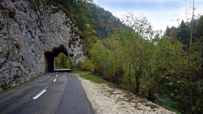 Auf der Côte du Doubs Richtung La-Chaux-de-Fonds