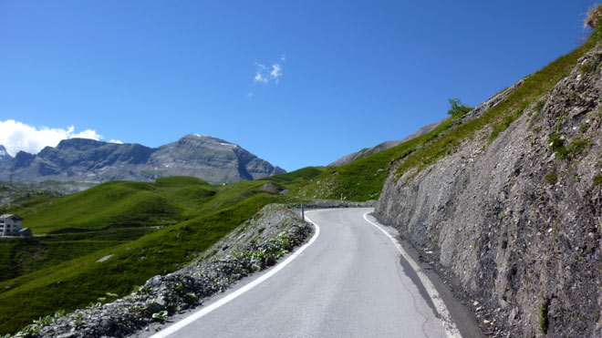 Nach dem Tunnel, Richtung Passhöhe