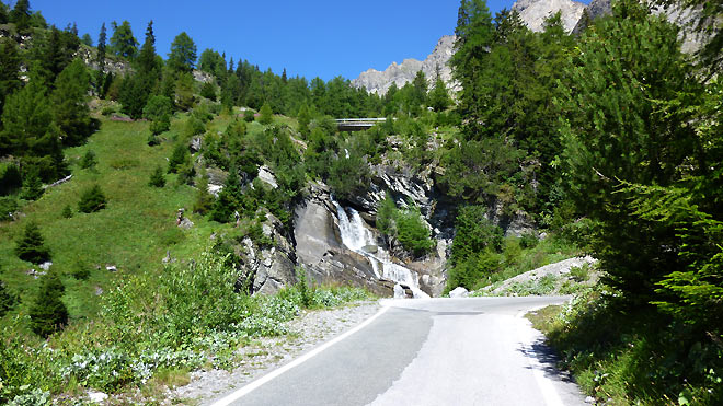 Passstrasse Richtung Sanetsch
