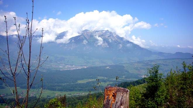 Blick ins Obwaldnerland, nach Kerns Richtung Passhöhe