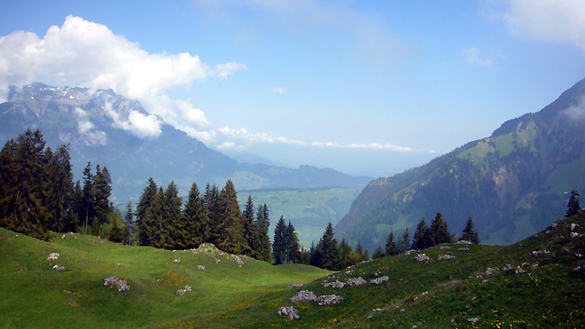 Blick hinunter ins Obwaldnerland