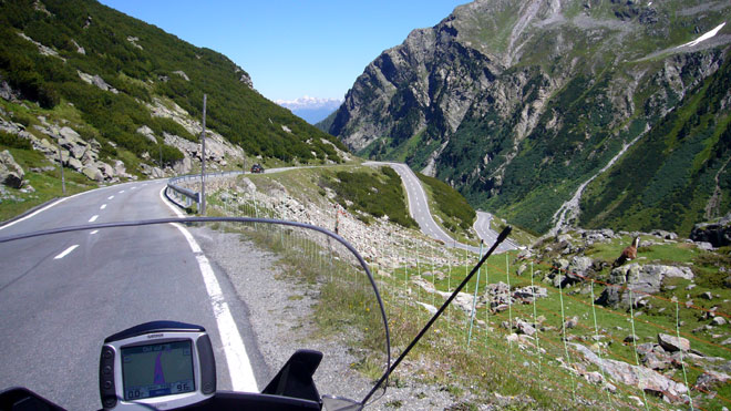 Kehren am Flüelapass