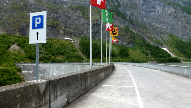 Auf der Staumauer Gigerwald