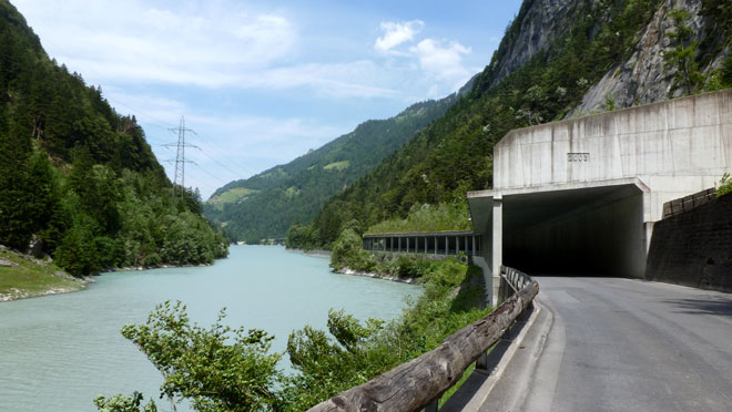 Auf der Staumauer Gigerwald