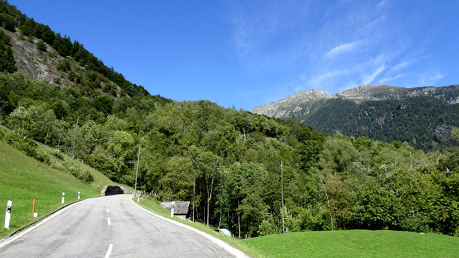 Richtung Cerentino