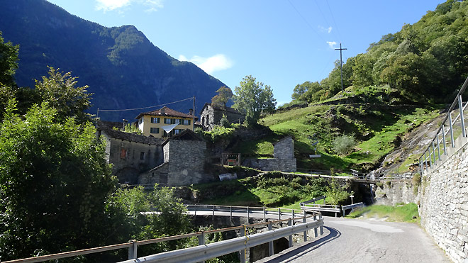Richtung Cerentino
