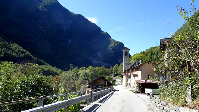 Richtung Cerentino