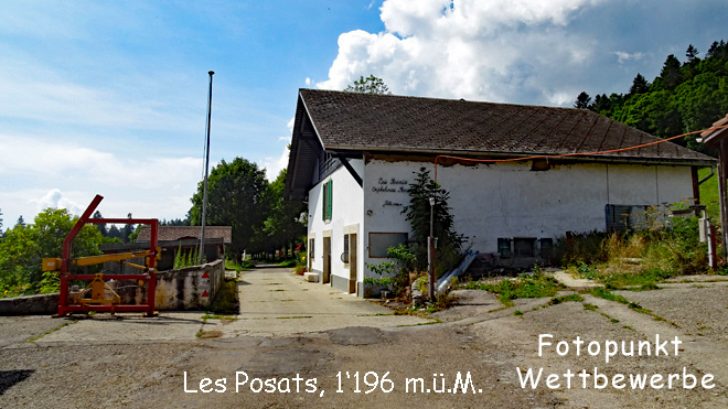 Markantes Gebäude am Wegesrand Les Posats, 1'196 m.ü.M.