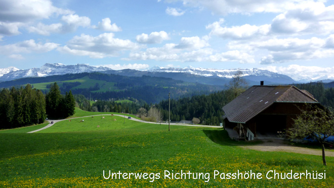 Unterwegs auf der Chuderhüsistrasse
