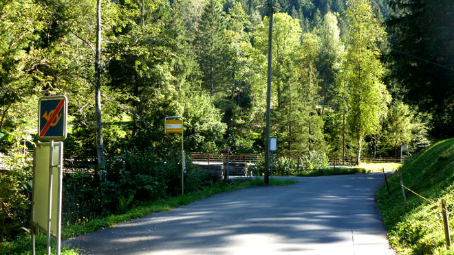 Zurück bei der Einmündung in die Sustenpassstrasse