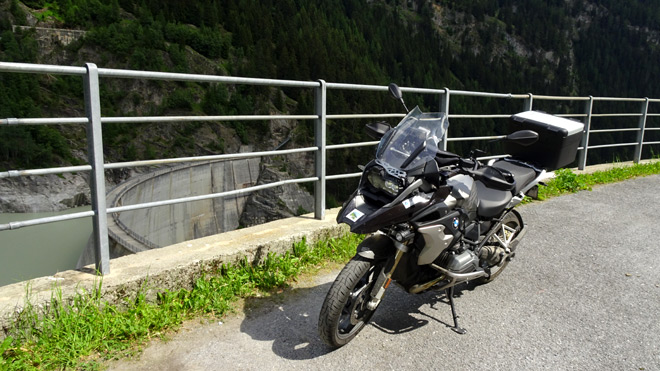 Stausee/Staumauer Gibidum und meine GS