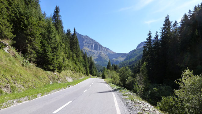 Da ist sie schon, die Barrage du Grande Dixence