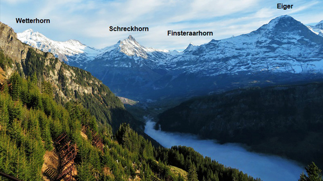 Und hier: Vom Wetterhorn bis zum Eiger, schlicht traumhaft!