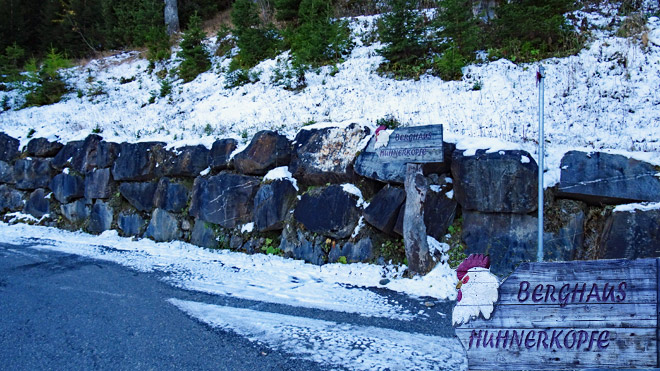 Hoppla; - Schattseite, etwas Schnee; - Richtung Hühnerköpfe abbiegen