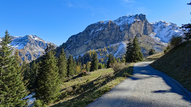 Sonne, Schnee wieder weg, Richtung Farur