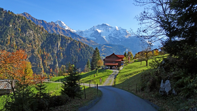 Talfahrt mit wunderschöner Bergsicht