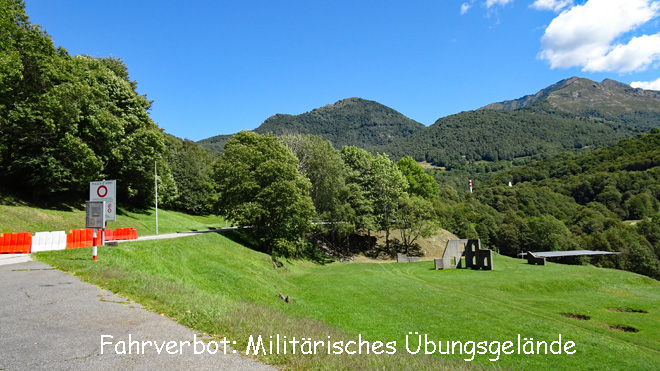 Ab hier ist Fahrverbot: Militärisches Übungsgelände