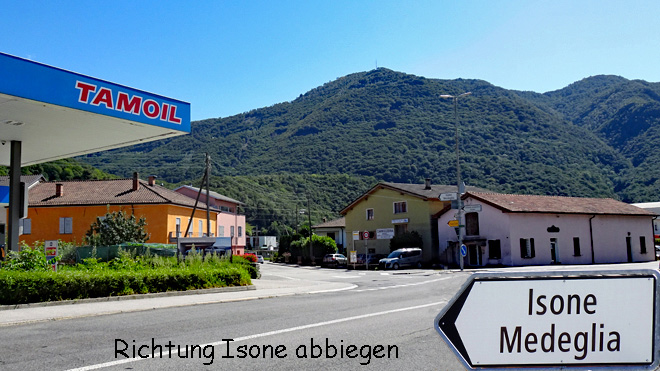 Richtung Isone / Medeglia abbiegen