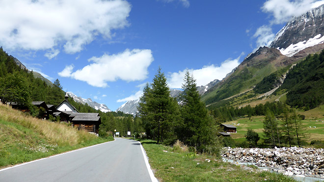 Wunderschöne Landschaft Richtung Fafleralp