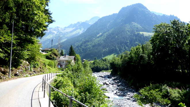 Weiter durchs Tal hinein...