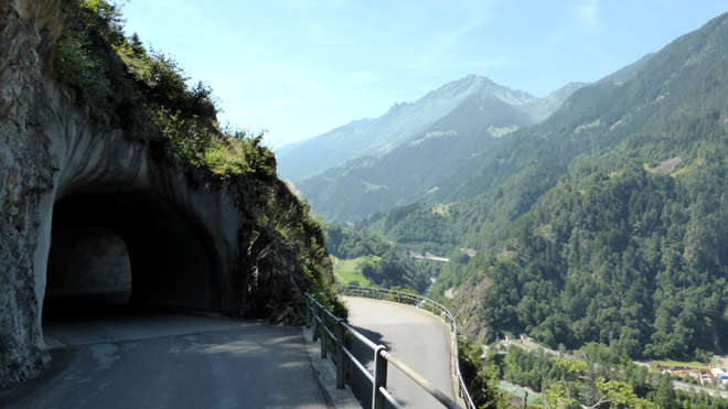 Die Kurve ist im Berg