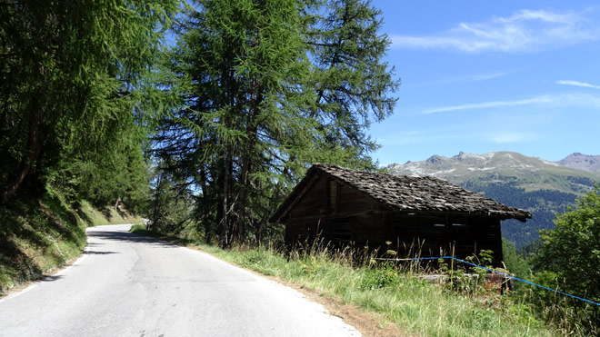 Richtung Staumauer
