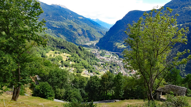 Blick ins Tal Richtung Bellinzona