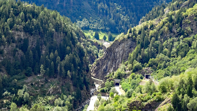 Wieder ein Blick ins Tal hinunter