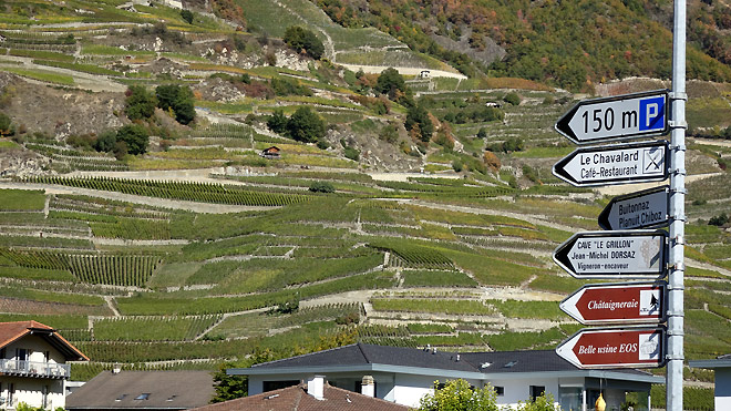 Fully, nach links Richtung Buitonnaz / Chiboz abbiegen