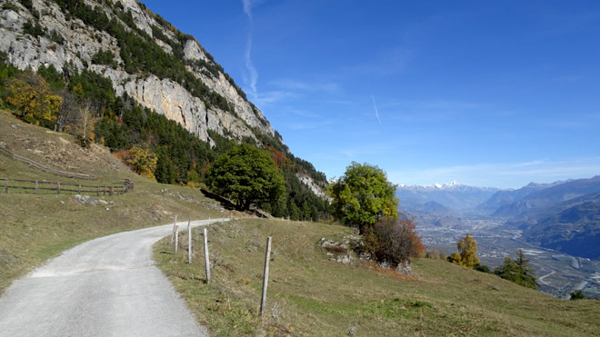 Es folgt wieder Naturstrasse