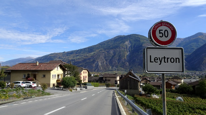 Leytron (VS), Ziel / Start einer Fahrt hinauf nach Ovronnaz, weiter nach Chiboz und hinunter nach Fully (VS)