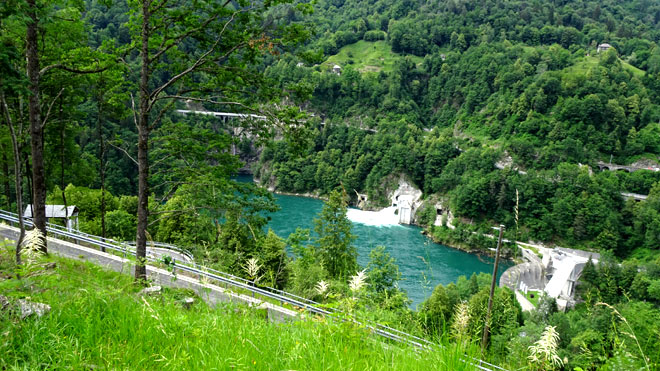 Die Haarnadeln runter Richtung Hauptstrasse Centovalli