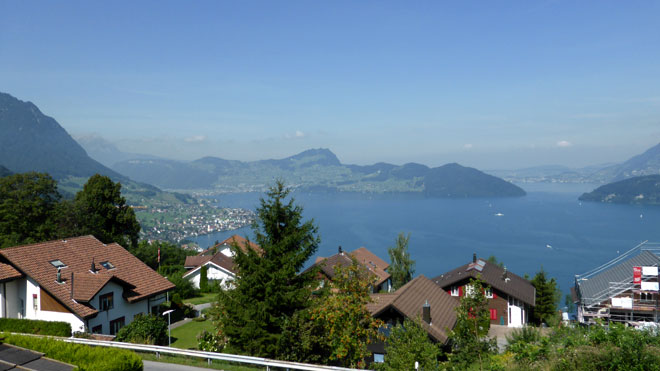 Wunderschöne Weitsicht auf den Vierwaldstättersee