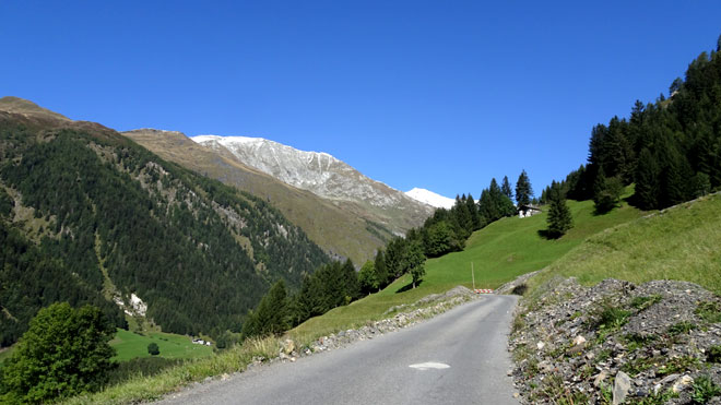 Nach Ghirone, bergwärts