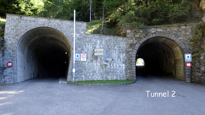 Tunnel 2, Richtung Parkplatz