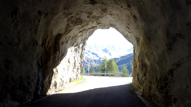 Tunnel 2, Richtung Parkplatz