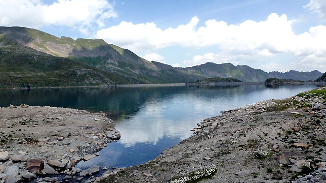 Stausee Lago del Naret