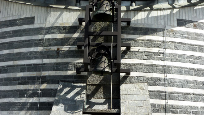 Glocken der Botta-Kirche in Mognio