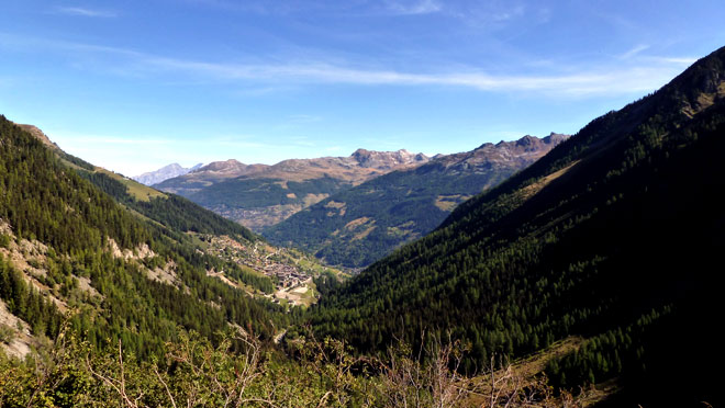 Grandiose Sicht hinunter ins Tal
